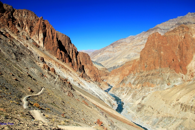 Mùa thu ở Ladakh: Hành trình trải nghiệm của 1 phụ nữ Việt đến nơi đẹp tựa “thiên đường ẩn giấu” ở Ấn Độ - Ảnh 18.