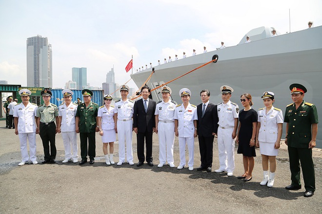Tàu Hải quân Quân Giải phóng nhân dân Trung Quốc cập cảng Quốc tế TP.Hồ Chí Minh thăm Việt Nam - Ảnh 2.