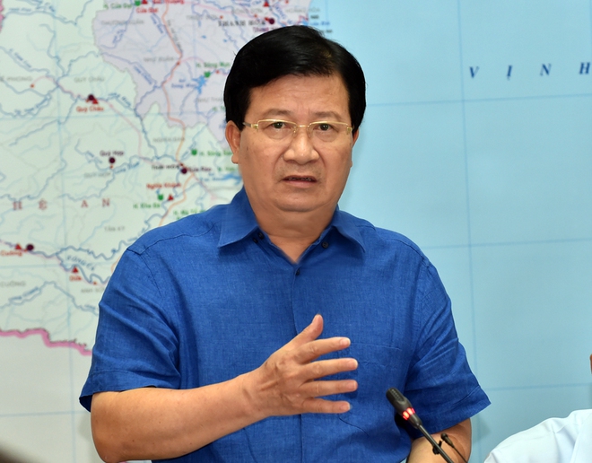 Phó Thủ tướng Trịnh Đình Dũng họp khẩn, thị sát việc xả lũ - Ảnh 2.