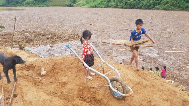 Lũ quét ở Mù Cang Chải: Hồ thủy điện thành hồ củi - Ảnh 3.