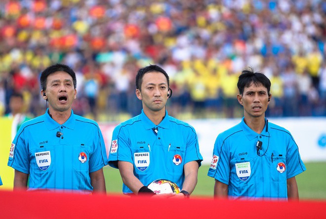 VPF ưu tiên thuê trọng tài Nhật Bản, Hàn Quốc cho 3 vòng cuối V-League 2017 - Ảnh 2.