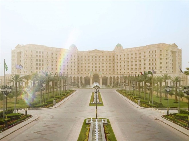 Bên trong khách sạn 5 sao giam giữ các hoàng tử Saudi Arabia bị cáo buộc tham nhũng - Ảnh 3.