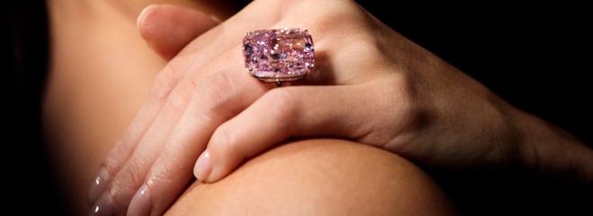 Viên kim cương hồng lớn nhất thế giới có thể được bán với giá 681 tỷ đồng - Ảnh 2.