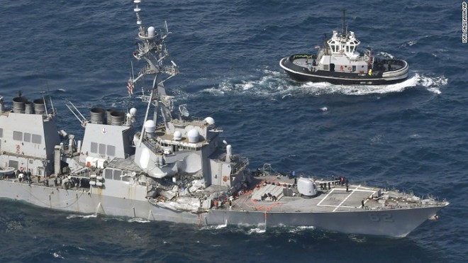 Những sự cố đáng xấu hổ của Hạm đội 7 Hải quân Mỹ năm 2017 - Ảnh 3.