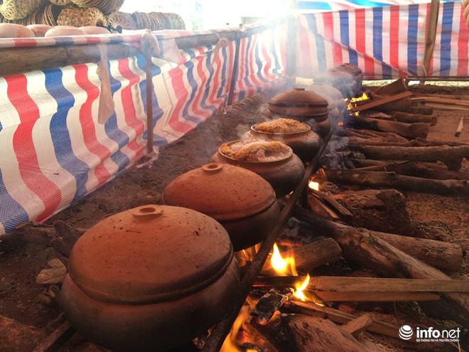 Làng cá kho bạc tỷ đỏ lửa thâu đêm ngày giáp Tết - Ảnh 4.