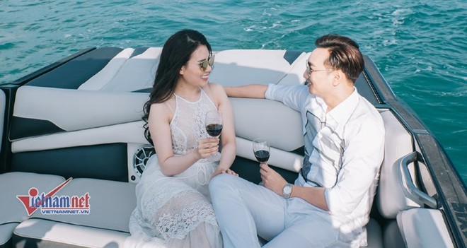 Ảnh cưới lãng mạn trên du thuyền của MC Thành Trung và hotgirl 9x - Ảnh 4.