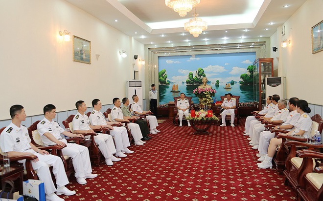 Tàu Hải quân Quân Giải phóng nhân dân Trung Quốc cập cảng Quốc tế TP.Hồ Chí Minh thăm Việt Nam - Ảnh 3.