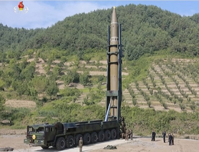 Ảnh: Hậu trường vụ phóng tên lửa của Triều Tiên - Ảnh 4.