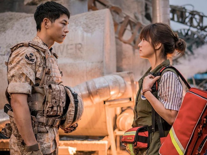 Diễn viên Hậu duệ mặt trời tiết lộ: Song Joong Ki từng ám chỉ chuyện hẹn hò nhưng không ai nhận ra? - Ảnh 4.