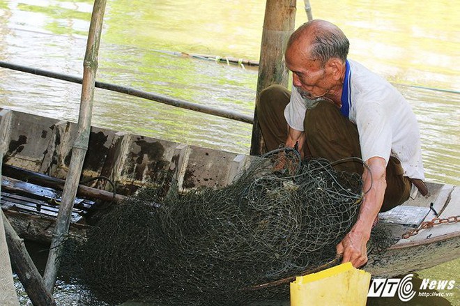 Ảnh: Cuộc sống bình dị của lão nông 82 tuổi từng bắn rơi 7 máy bay Mỹ - Ảnh 5.