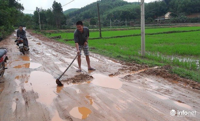 Những con đường “tắm bùn” ở Bố Trạch - Quảng Bình - Ảnh 5.