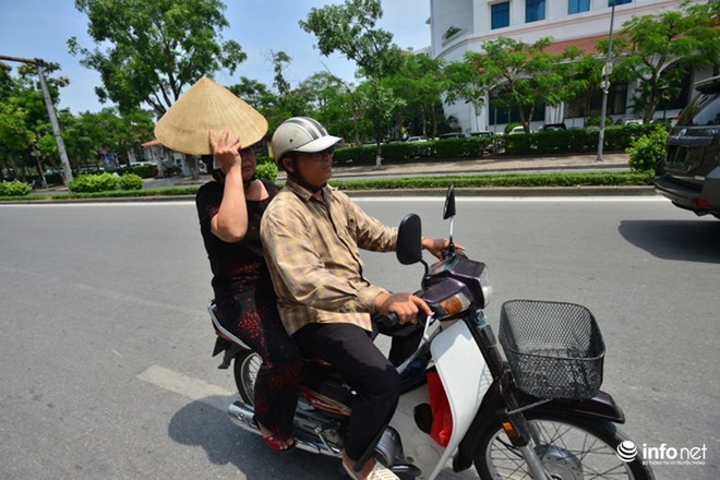 Người Hà Nội vật vã trong đợt nắng nóng đỉnh điểm đầu mùa - Ảnh 5.