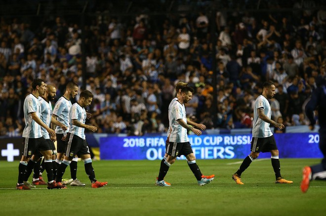 Argentina lỡ hẹn World Cup: Đừng khóc cho Messi - Ảnh 4.