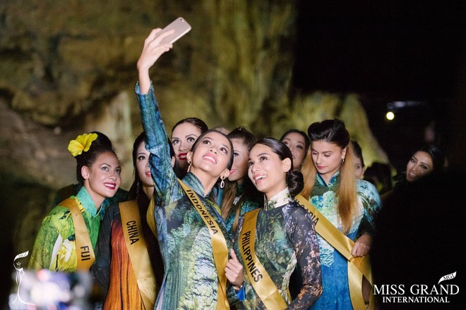 Mặc áo dài và cài dâm bụt giống Hoàng Thùy, người đẹp Fiji sáng nhất Miss Grand 2017 - Ảnh 5.