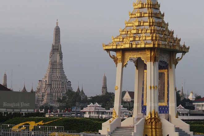Chùm ảnh: Đài hóa thân mạ vàng của nhà vua Thái Lan quá cố Bhumibol Adulyadej - Ảnh 5.