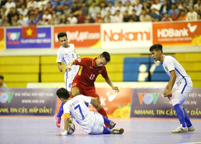 Ai chịu trách nhiệm trận thua muối mặt của Futsal VN - Ảnh 4.
