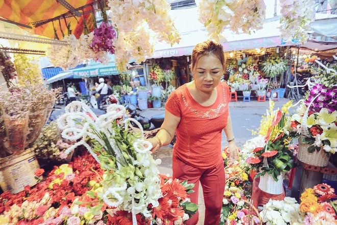 Vụ cô gái quậy tung tiệm hoa vì bị chê Ngực lép mà sao hung dữ: Chủ cửa hàng lên tiếng - Ảnh 5.