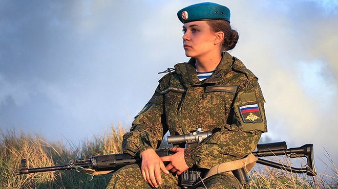 Vì sao phụ nữ Nga thích gia nhập quân đội? - Ảnh 6.