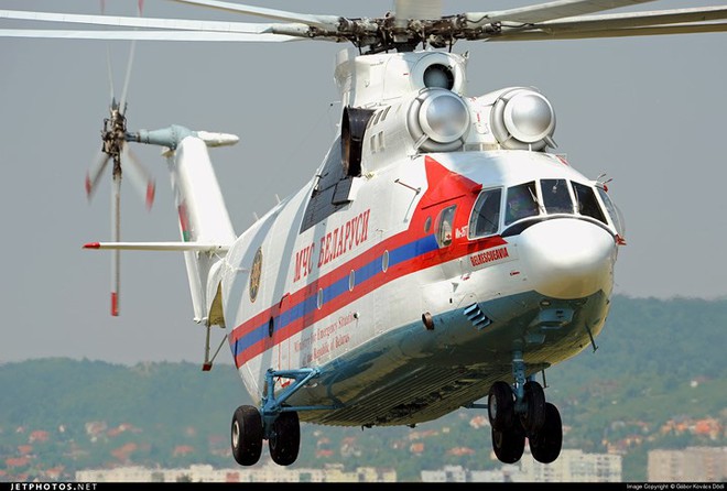 Trực thăng “lực sĩ bay” Mi-26 của Nga - Ảnh 6.