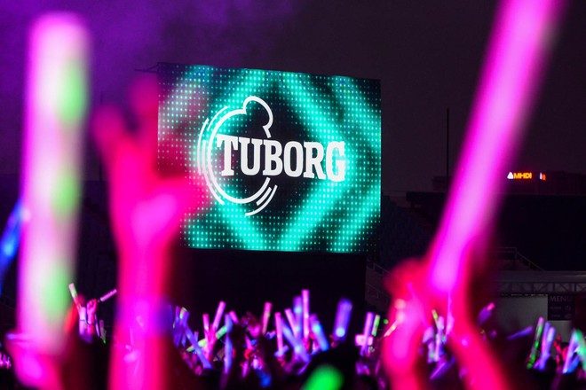 Tuborg tung bom tấn “nắp giật sắc màu” chào hè 2017 - Ảnh 7.