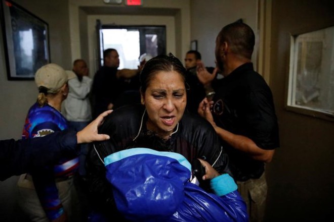 Puerto Rico hứng chịu bão thế kỷ Maria, hơn 11.000 người sơ tán - Ảnh 6.