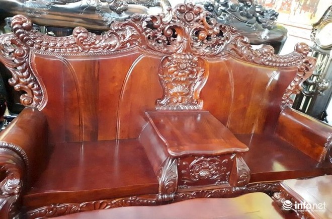 Ngắm bộ bàn ghế vua gỗ giá gần 2,5 tỷ đồng, đại gia hỏi mua không được - Ảnh 7.