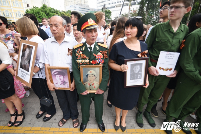 Video, ảnh: Trung đoàn bất tử lần đầu xuất hiện tại Việt Nam, kỷ niệm Ngày Chiến thắng 9/5 - Ảnh 9.