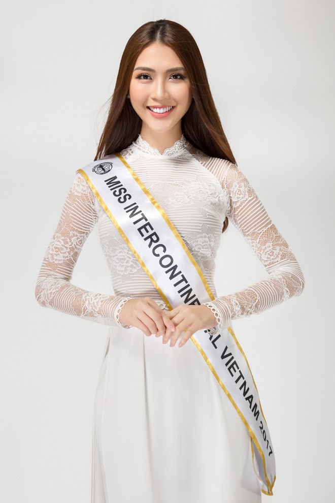 Phạm Hương, Nam Em và dàn mỹ nhân Vbiz kỳ vọng Hà Thu sẽ giành thứ hạng cao trong đêm chung kết Miss Earth 2017 - Ảnh 8.