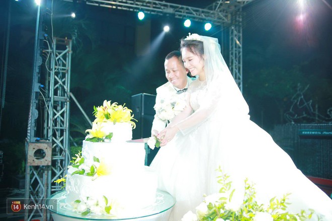Quán quân Vietnam Idol 2014 Nhật Thủy rạng rỡ trong đám cưới với bạn trai doanh nhân - Ảnh 8.