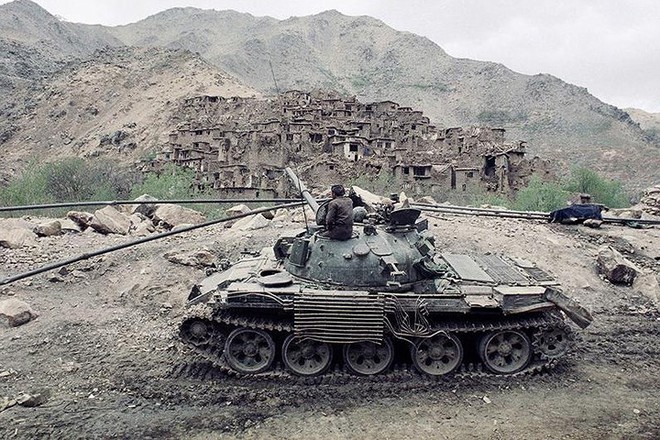 Phiến quân Hồi giáo giăng thế trận chống Liên Xô ở Afghanistan - Ảnh 7.