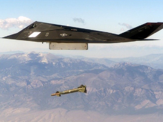 Huyền thoại F-117A Nighthawk sẽ nằm đất vĩnh viễn - Ảnh 9.