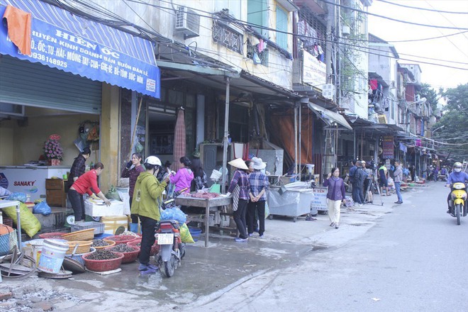 Khung cảnh khác lạ khu chợ Tam Bạc đất cảng Hải Phòng về đêm - Ảnh 8.