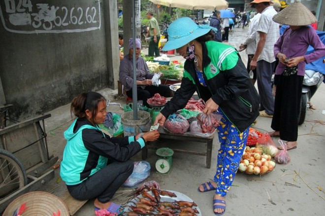 Hà Nội vào mùa thịt chuột: Người dân đổ xô đánh bẫy, kiếm tiền triệu mỗi ngày - Ảnh 9.