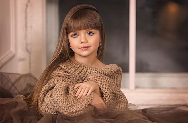 Sự thật đáng buồn phía sau danh xưng Cô bé xinh đẹp nhất thế giới của siêu mẫu nhí người Nga - Ảnh 9.