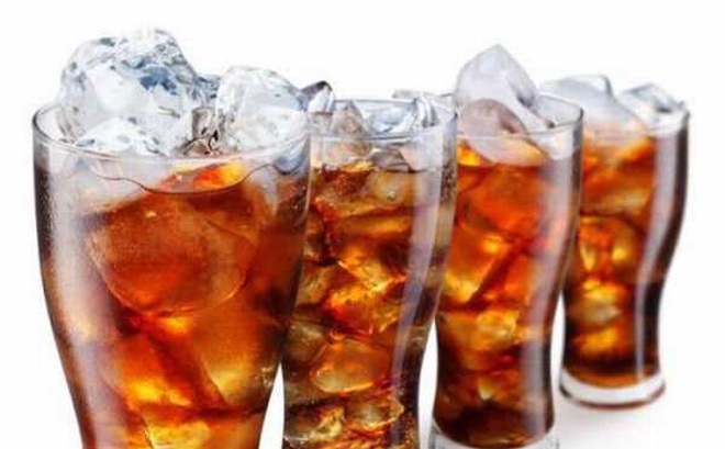 Điều gì xảy ra nếu bạn uống 1 lon coca mỗi ngày?