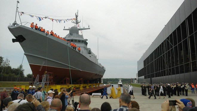 [ẢNH] Nga hạ thủy tàu tên lửa đầu tiên lớp Karakurt - Ảnh 4.