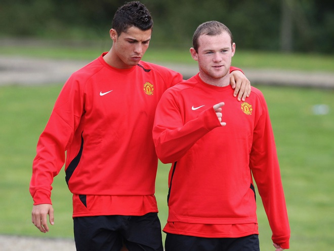 Rooney tái ngộ Man United: Khi người yêu cũ có người yêu mới - Ảnh 2.