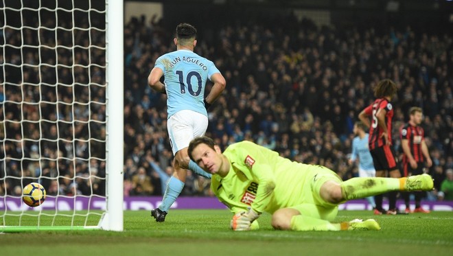 Chiến binh Sergio Aguero là sự khác biệt giữa Man City và Man United - Ảnh 2.