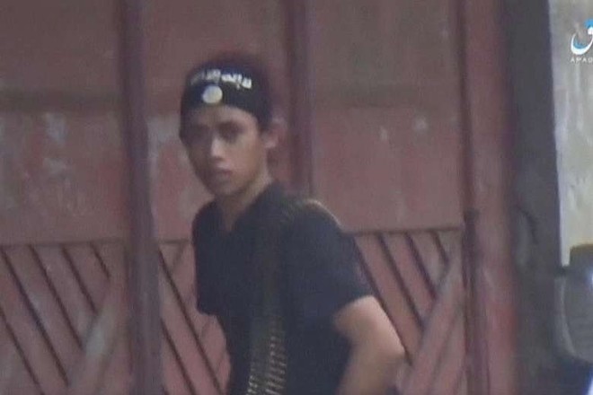 Chiến lược đánh IS của Philippines: Dội bom phá hoại để cứu lấy Marawi - Ảnh 2.