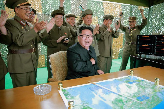Thử thành công ICBM, đẩy Mỹ-Trung vào thế tình ngay lý gian: Triều Tiên cao tay - Ảnh 2.
