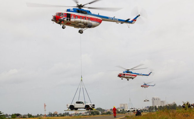 Việt Nam điều động trực thăng Mi-172 thực hiện Nhiệm vụ đặc biệt - Ảnh 2.