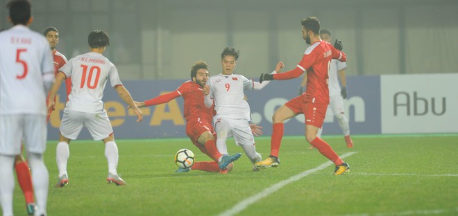 HLV Syria bái phục khả năng phòng thủ “như bàn thạch” của U23 Việt Nam - Ảnh 1.