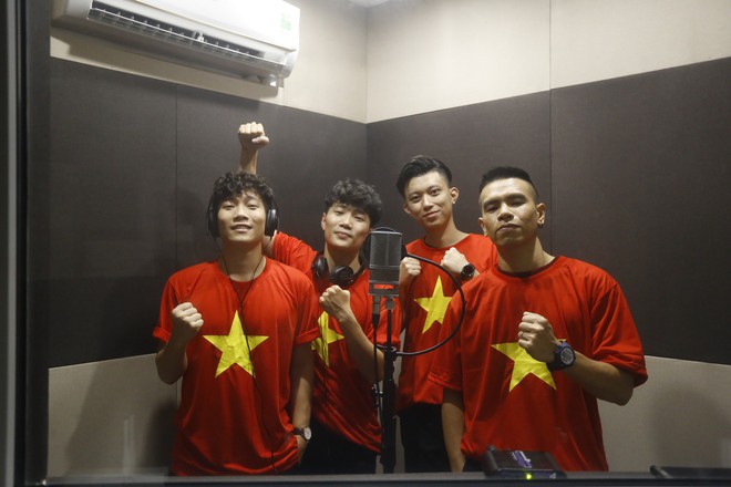 Nhóm O-Plus ra mắt ca khúc cổ vũ U23 Việt Nam - Ảnh 2.