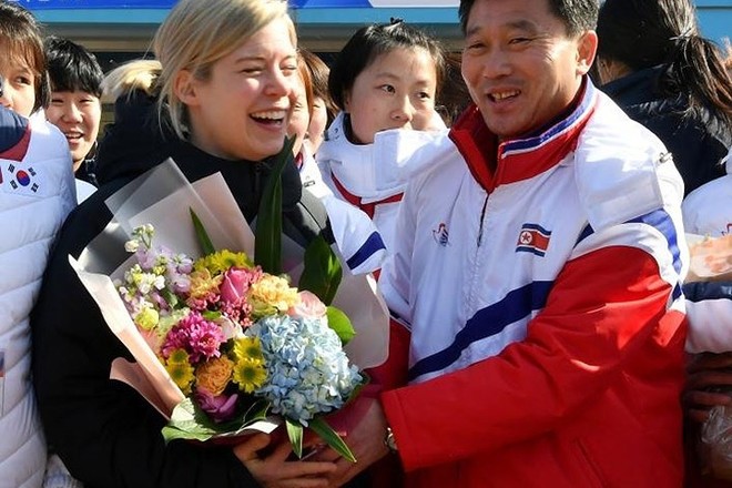 Cận cảnh các cô gái Triều Tiên đội hockey nữ vừa đặt chân lên Hàn Quốc - Ảnh 14.
