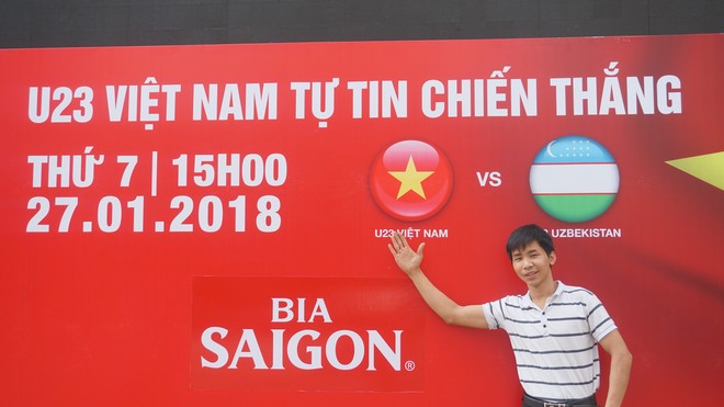 11 màn hình “khủng” tại phố đi bộ Nguyễn Huệ trực tiếp chung kết U23 Việt Nam được lắp như thế nào? - Ảnh 8.