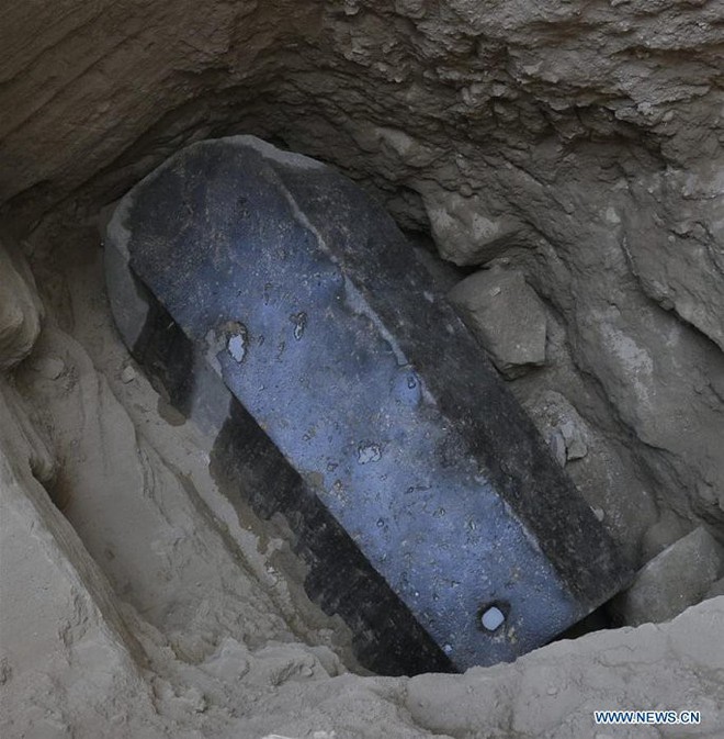 Cận cảnh lăng mộ cổ bí ẩn thời Ptolemy 2.000 năm trước vừa được phát hiện ở Ai Cập - Ảnh 2.