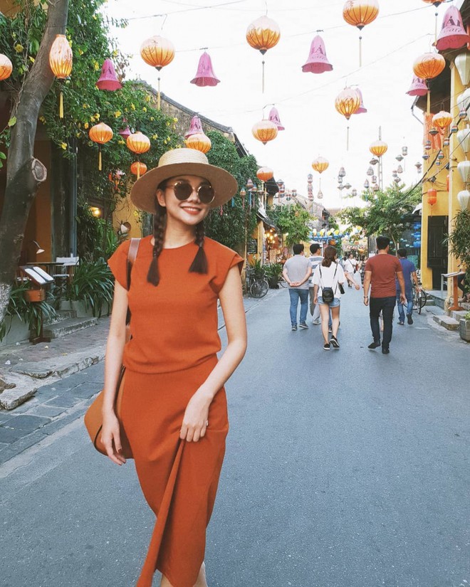 Mặc chất như Thanh Hằng: Cá tính hay dịu dàng vẫn hút ánh nhìn - Ảnh 7. Mặc chất như Thanh Hằng: Cá tính hay dịu dàng vẫn hút ánh nhìn - Ảnh 7.