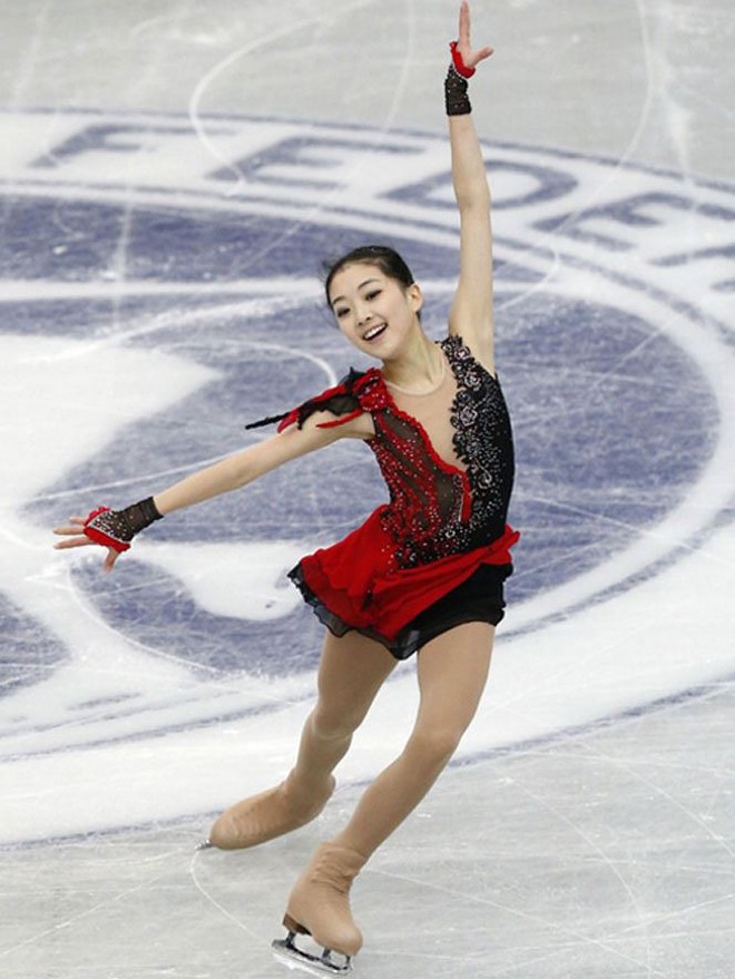 Mê mẩn vẻ đẹp trong sáng của “hot girl trượt băng Trung Quốc” - Ảnh 7.