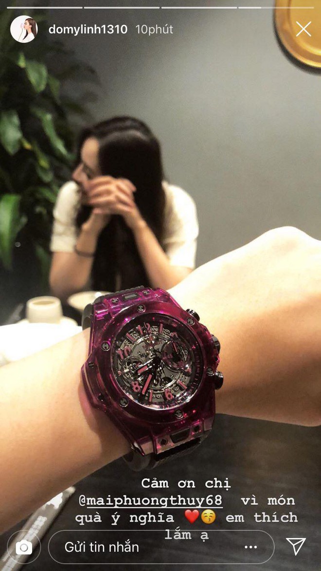 Không hổ danh tay chơi hàng hiệu, Mai Phương Thuý sẵn lòng sắm đồng hồ tiền tỷ tặng Đỗ Mỹ Linh làm quà sinh nhật - Ảnh 1.
