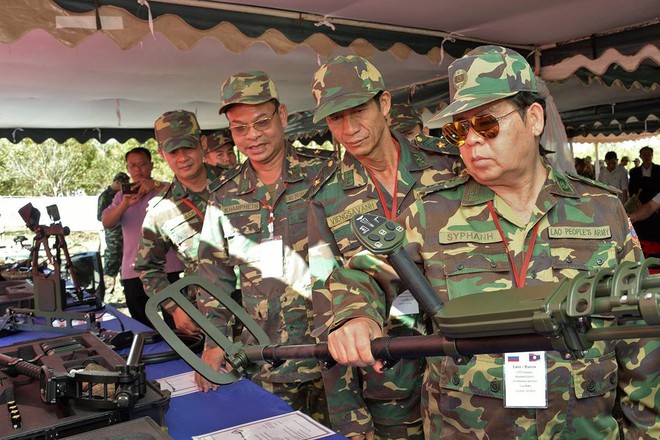 Trang bị hiện đại của lính công binh Nga đang hoạt động tại Lào - Ảnh 4.